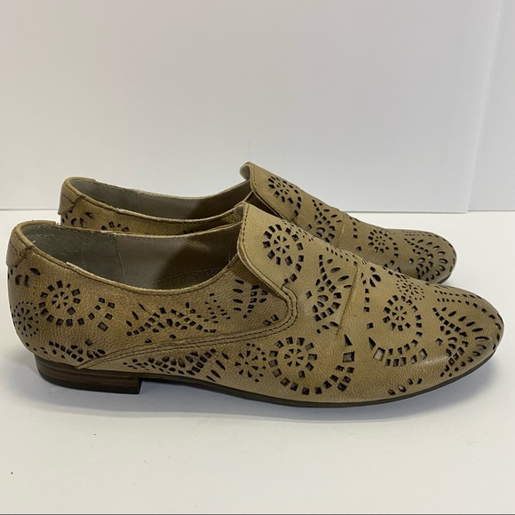 OTBT Upland Leather Loafers size 7.5M slip-on Flats - Picture 1 of 8